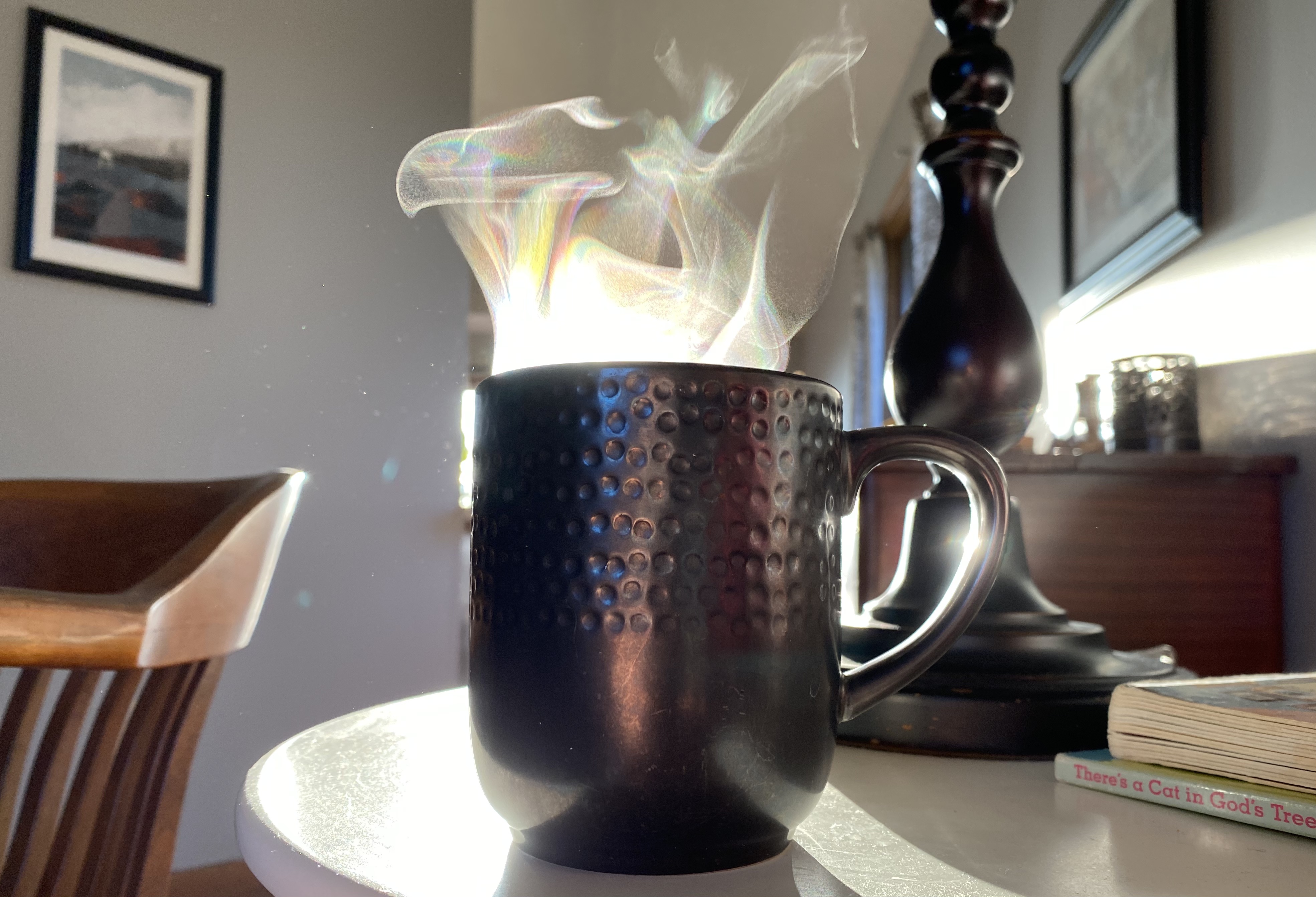 熱いコーヒーは『重い』——E=mc² が私たちの日常に隠れている【コーヒータイム①】